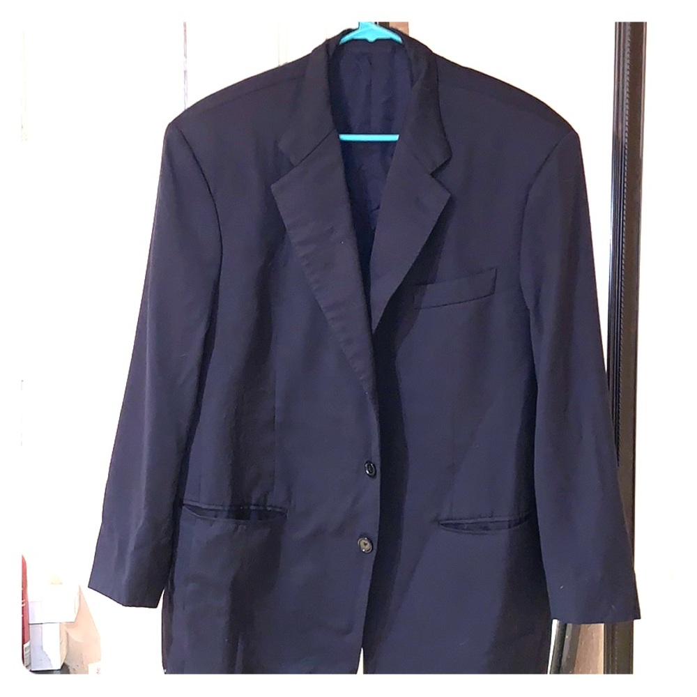 Men’s navy blue blazer